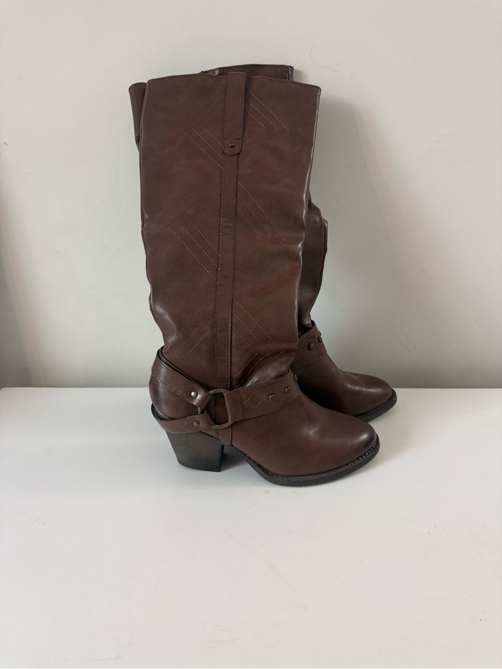 Classic Brown Mid-Calf Western Boots - Women
